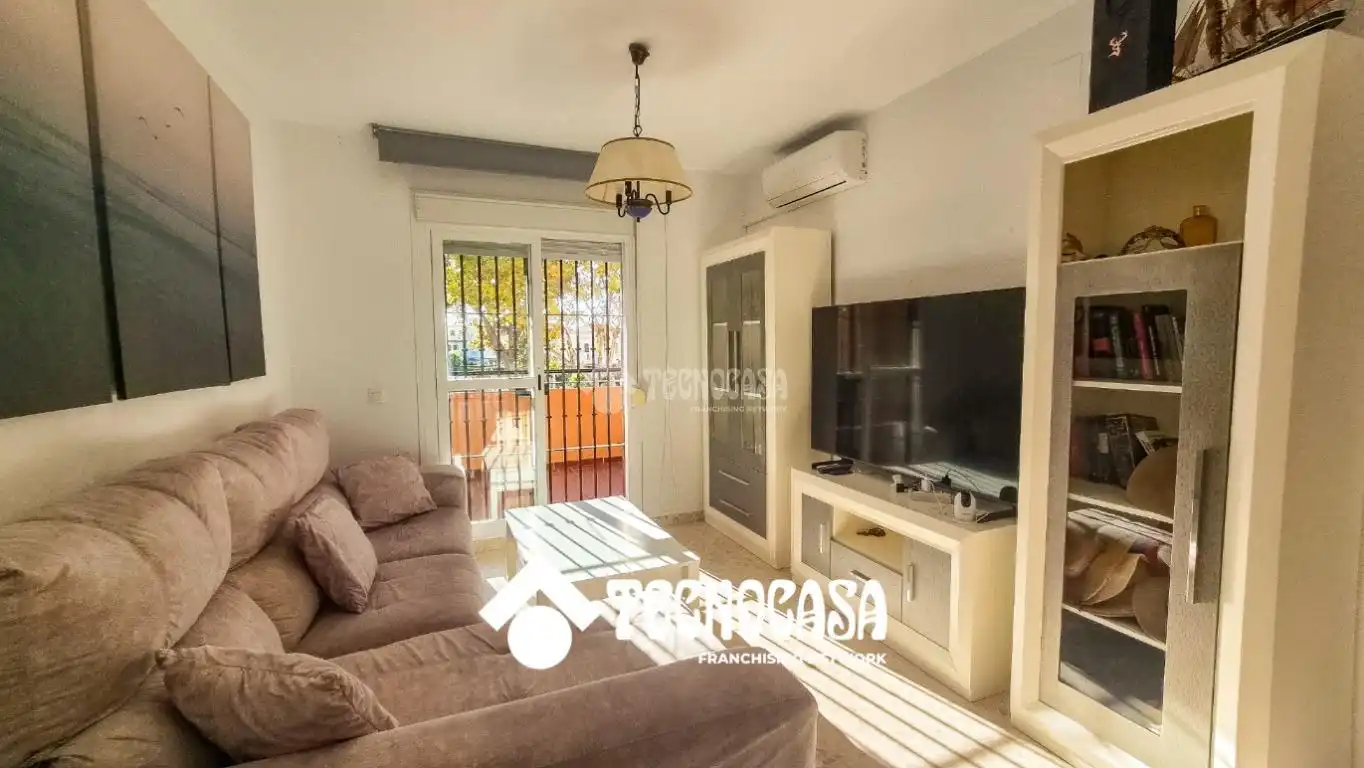 Sala d'estar de Pis en venda en Chipiona amb Aire condicionat, Calefacció i Terrassa
