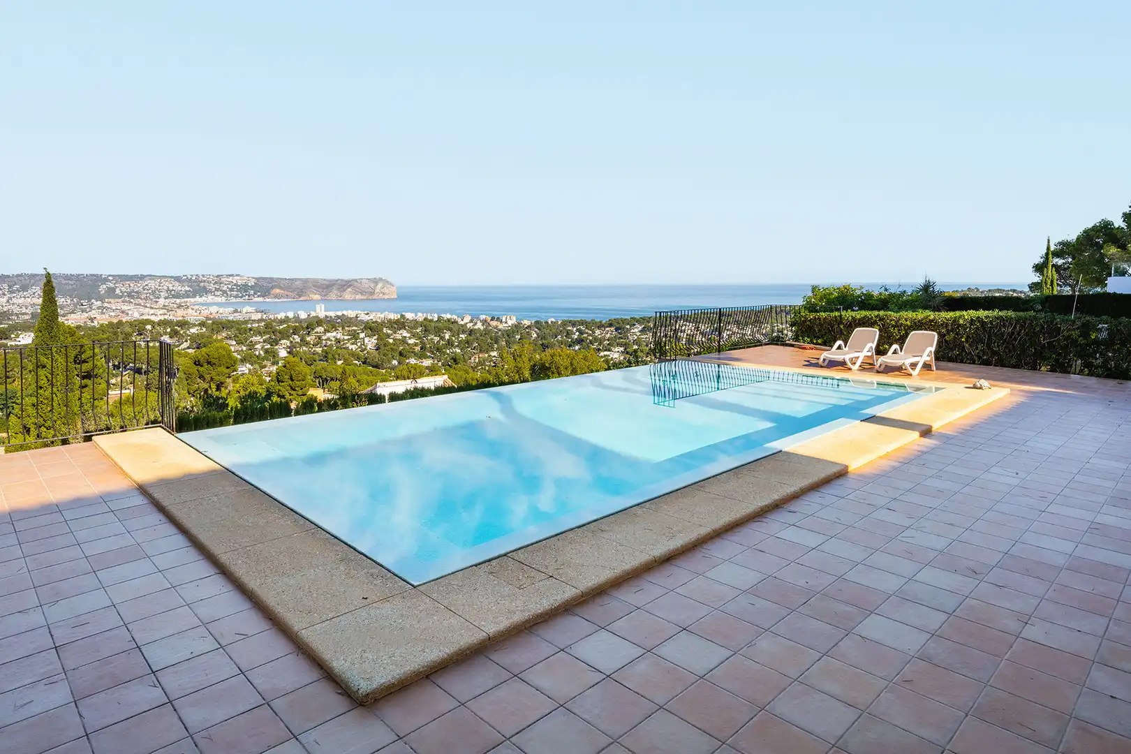 Swimming pool of Houses for sale in Jávea / Xàbia  with Air Conditioner, Private garden and Terrace