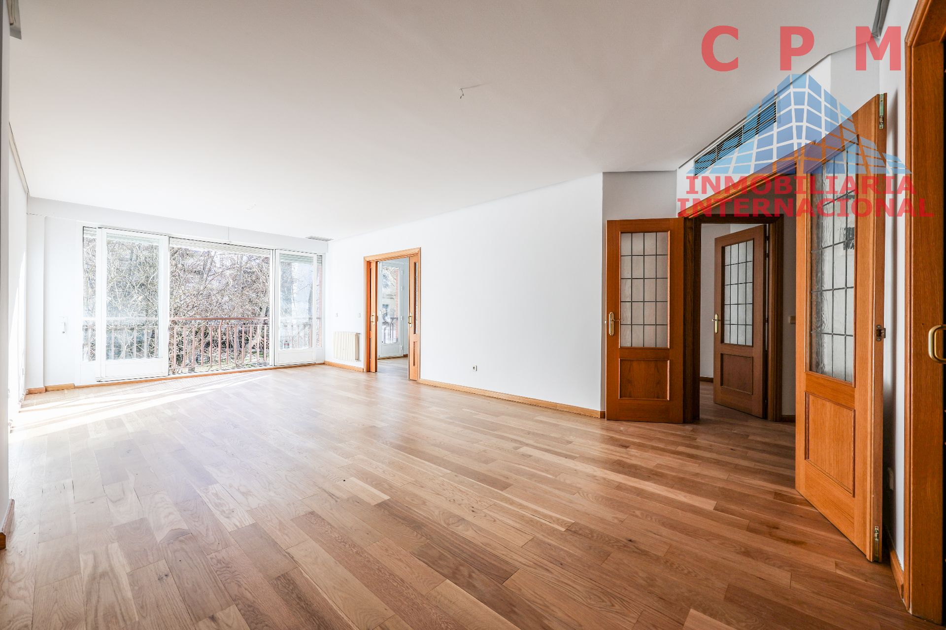 Sala d'estar de Pis de lloguer en  Madrid Capital amb Aire condicionat, Calefacció i Parquet