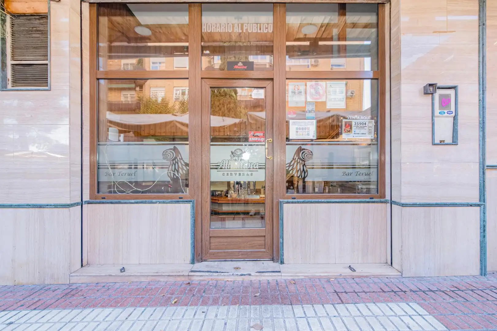Business premises for transfer in Calle Salmón, imagen 3