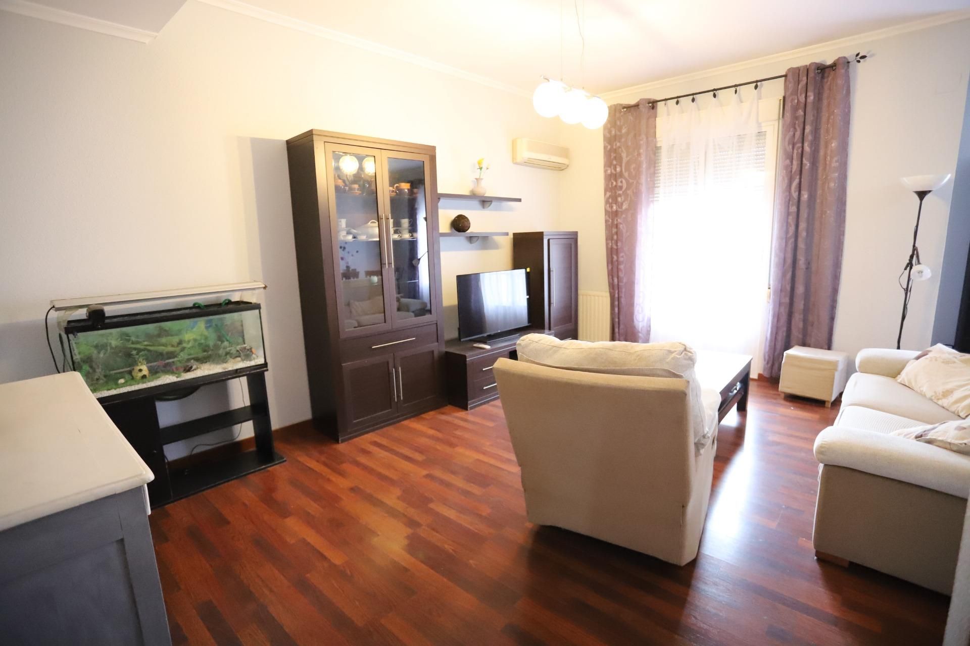 Living room of Flat to rent in Alcázar de San Juan  with Air Conditioner, Heating and Parquet flooring