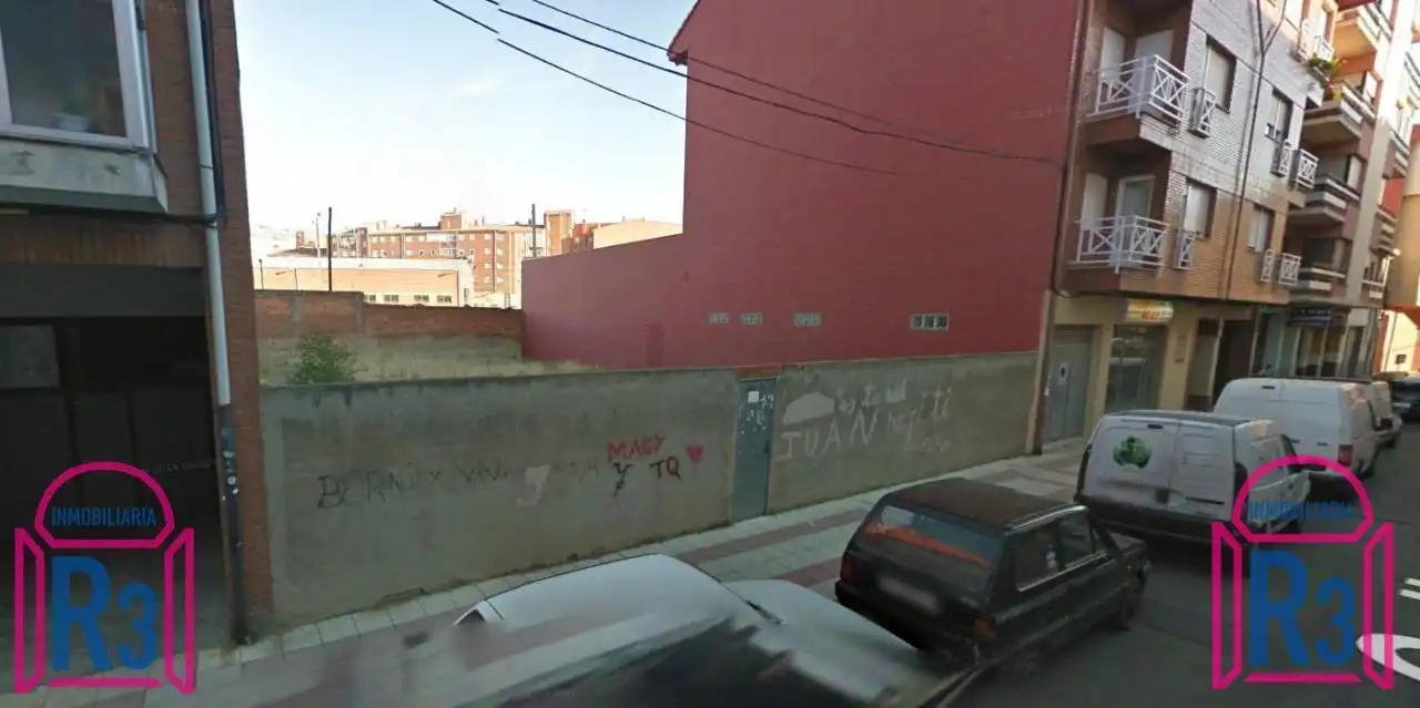 Terreni e lotti in vendita a Trobajo del Camino, imagen 2