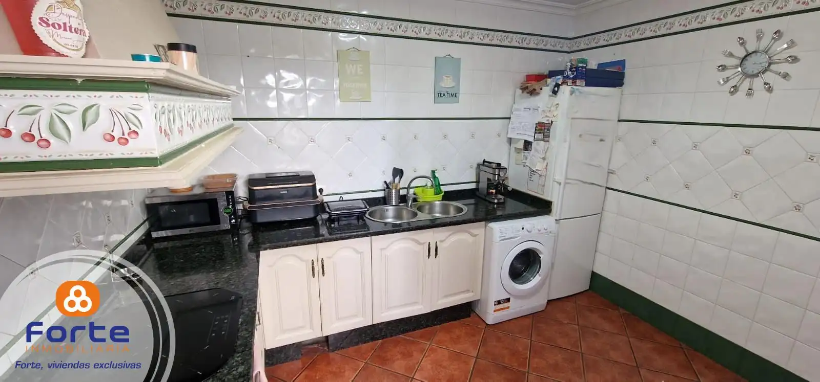 Kitchen of Flat for sale in Córdoba  with Air Conditioner