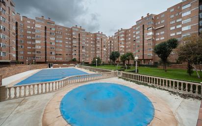 Piscina de Dúplex en venda en Coslada amb Aire condicionat, Calefacció i Terrassa