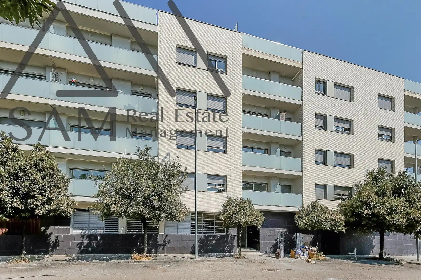 Außenansicht von Wohnung zum Verkauf in Navàs mit Heizung, Terrasse und Balkon