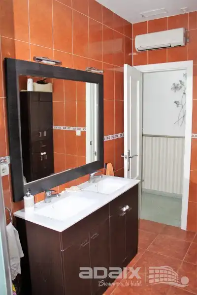 Bany de Edifici en venda en Poleares