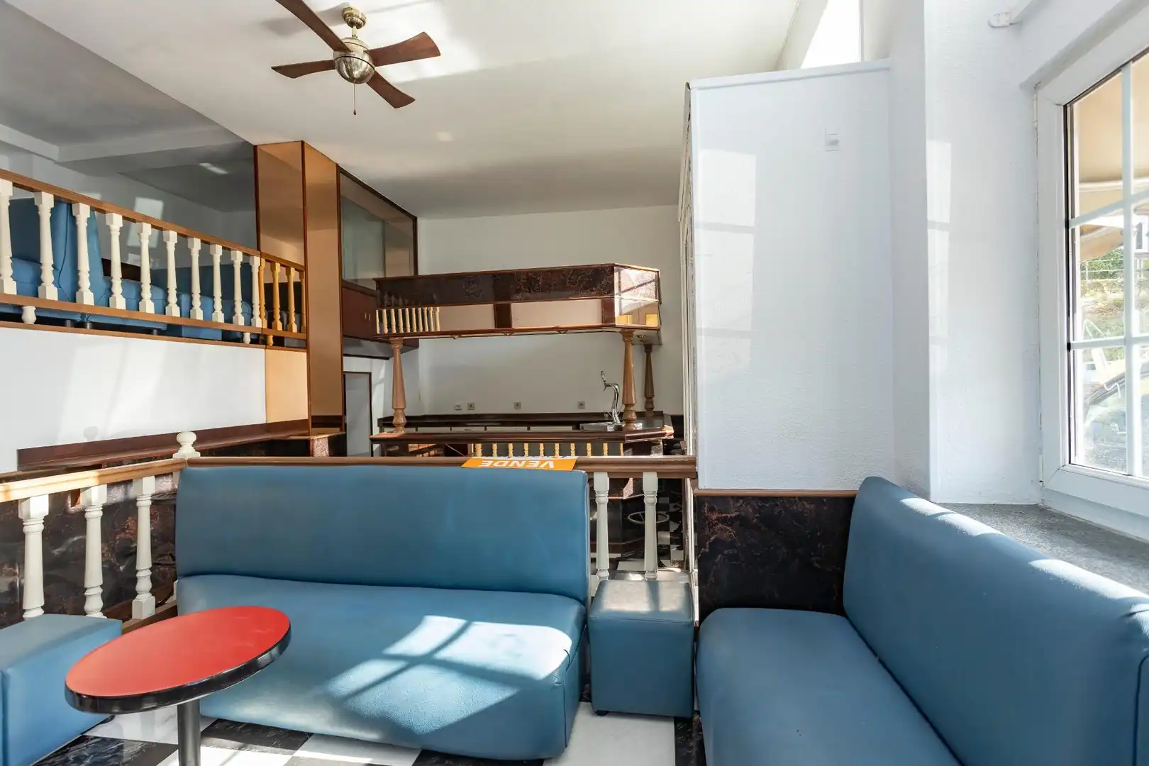 Sala de estar de Local en venta en San Vicente de la Barquera