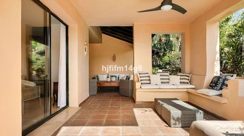 Foto 3 de Piso en venta en Centro, Estepona