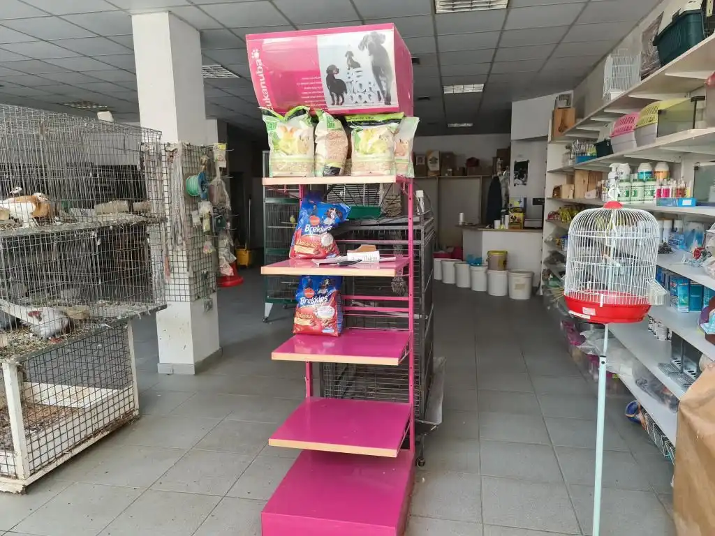 Commercial properties for sale in Padrón