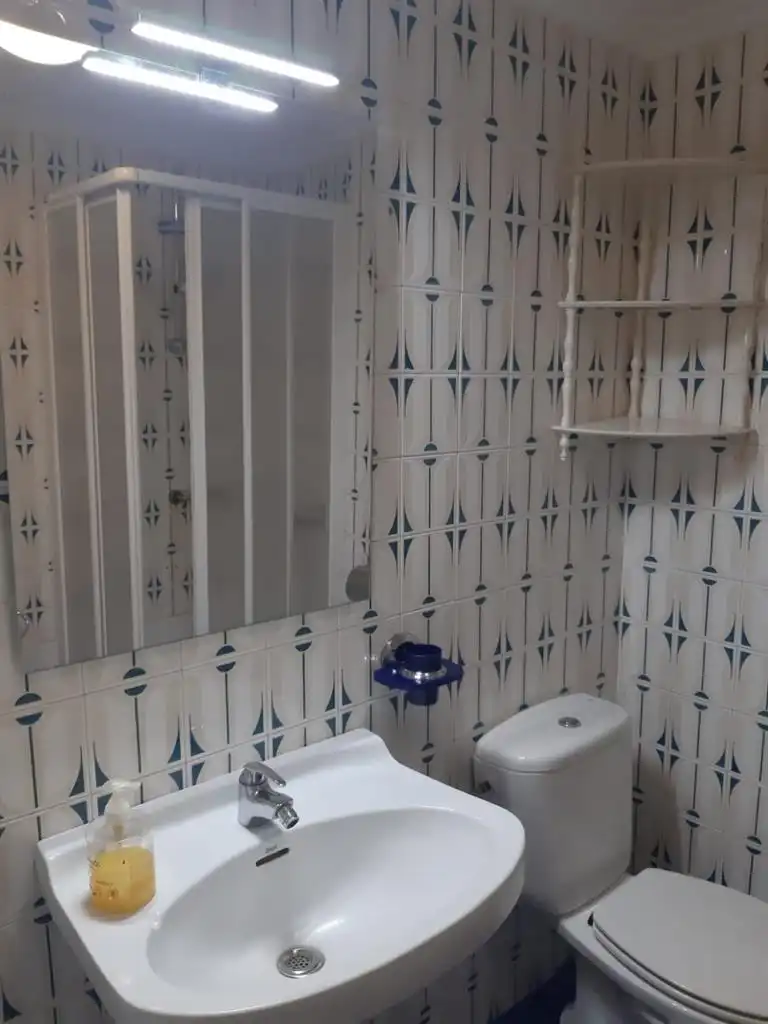 Bathroom of Flat for rent in Málaga