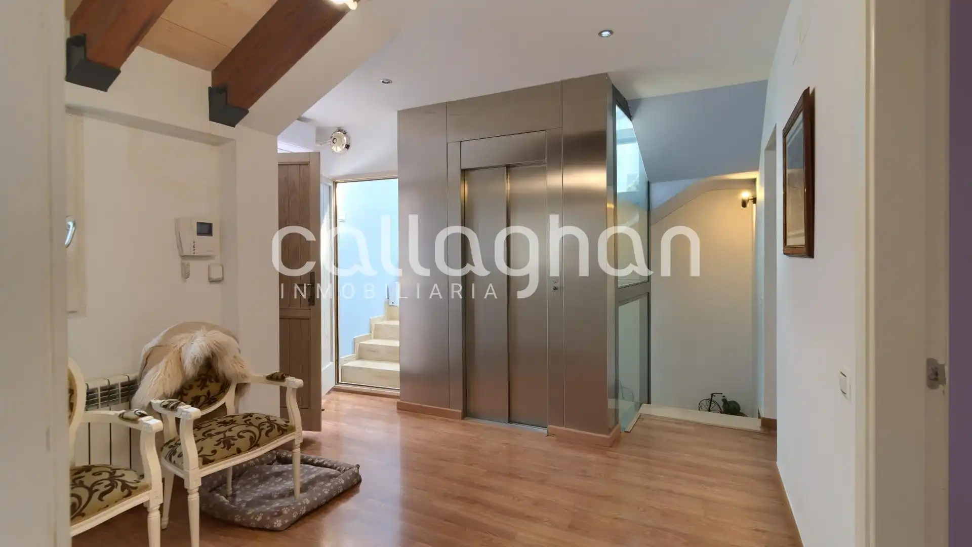 Detached homes for sale in Alzira  with Air Conditioner, Heating and Terrace