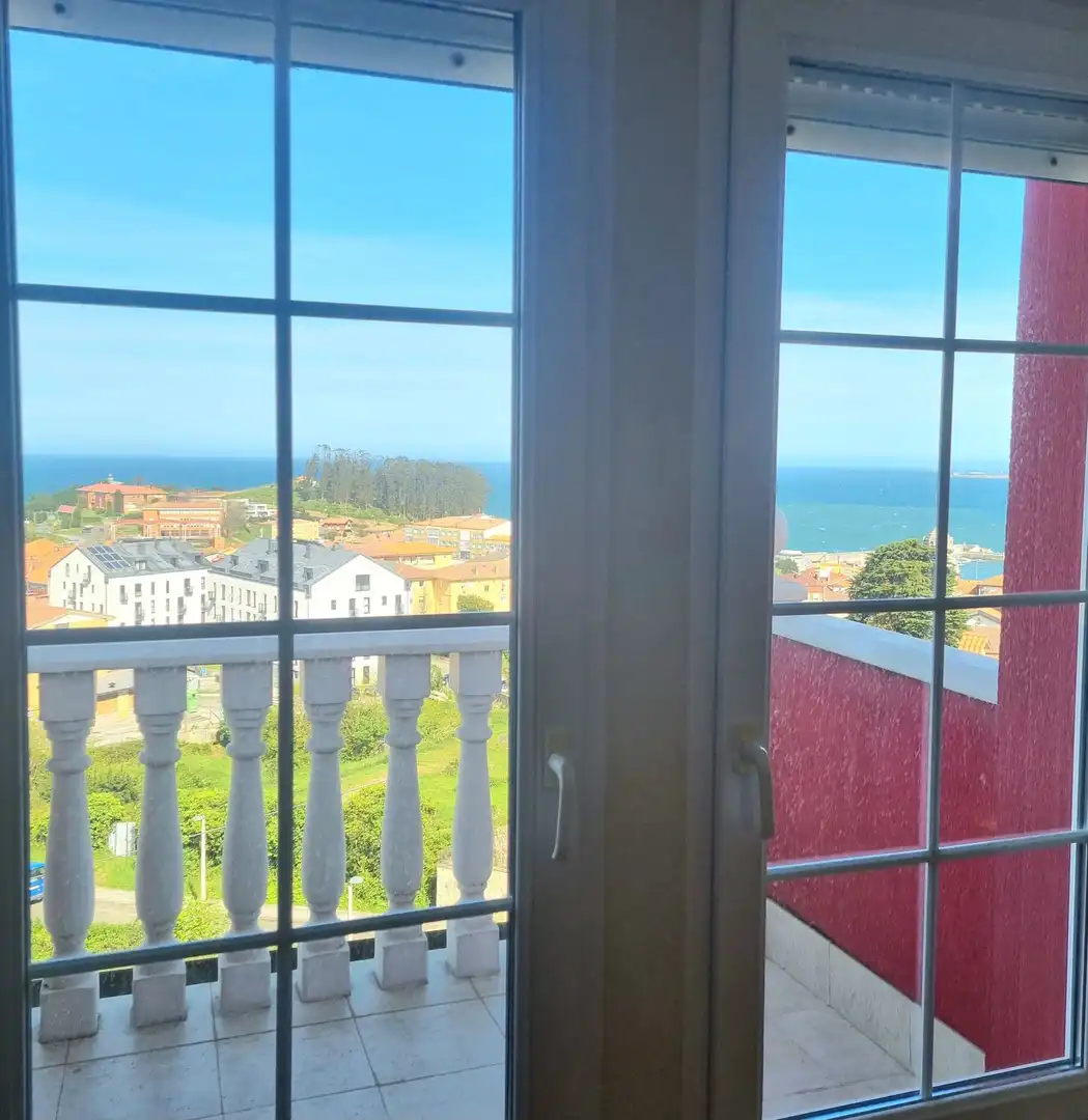 Habitación de Casa o chalet en venta en Carreño con Jardín privado y Trastero