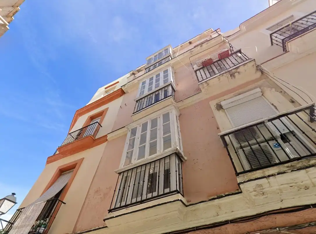 Vista exterior de Piso en venta en Cádiz
