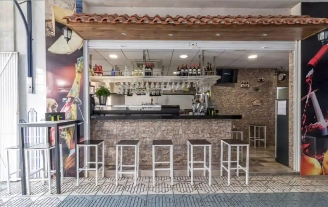 Geschaftsraum zum Verkauf in Alicante / Alacant mit Terrasse