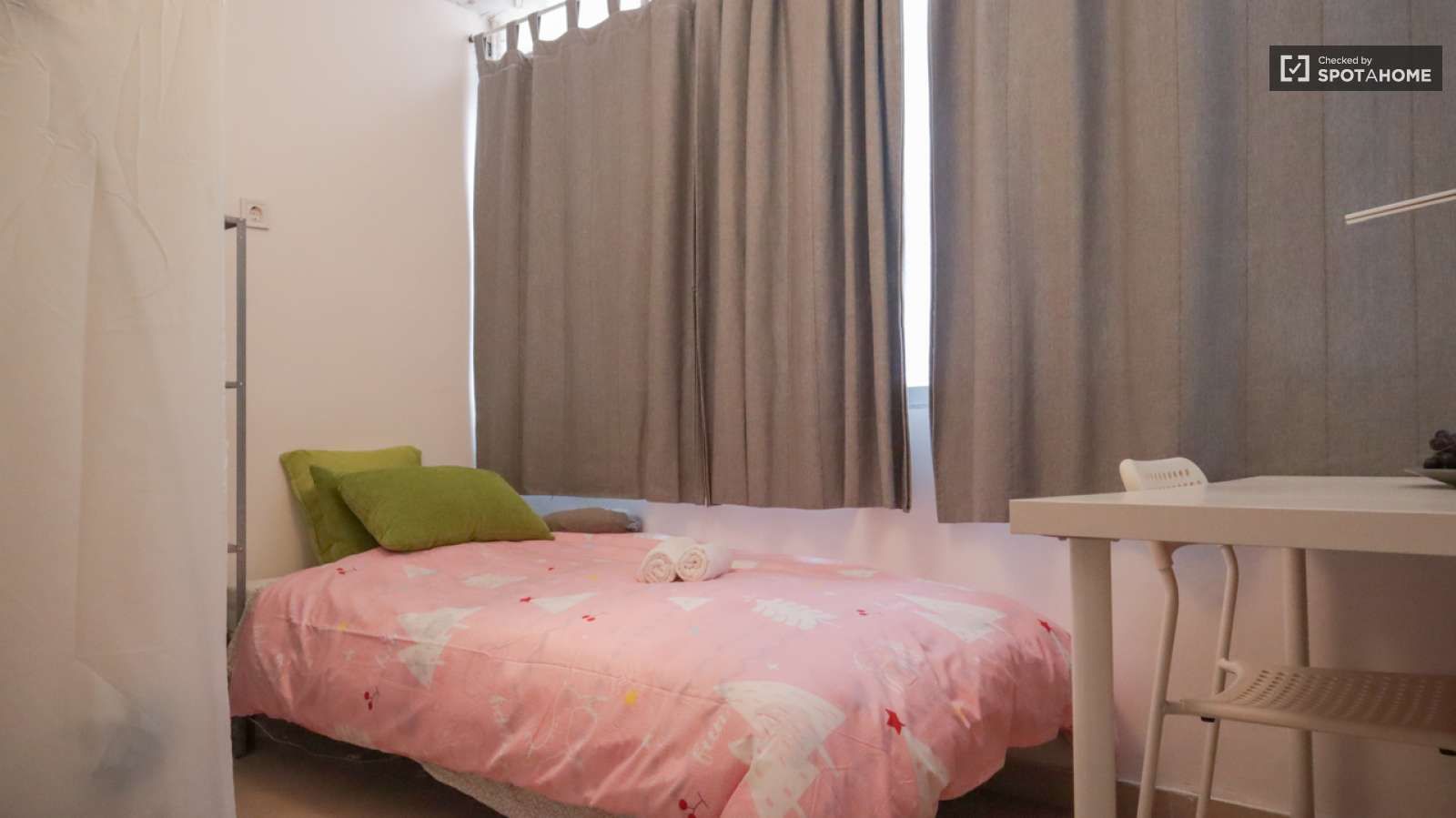 Flat to share in Universidad