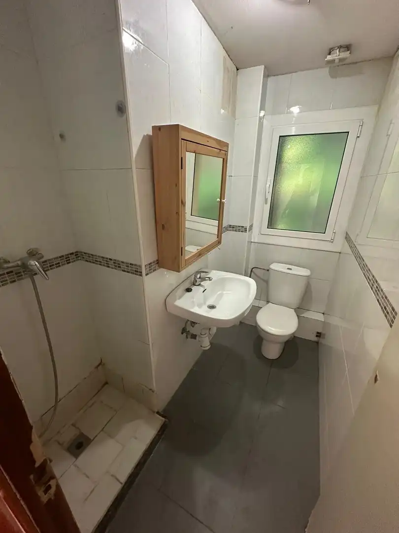 Baño de Piso en venta en Girona