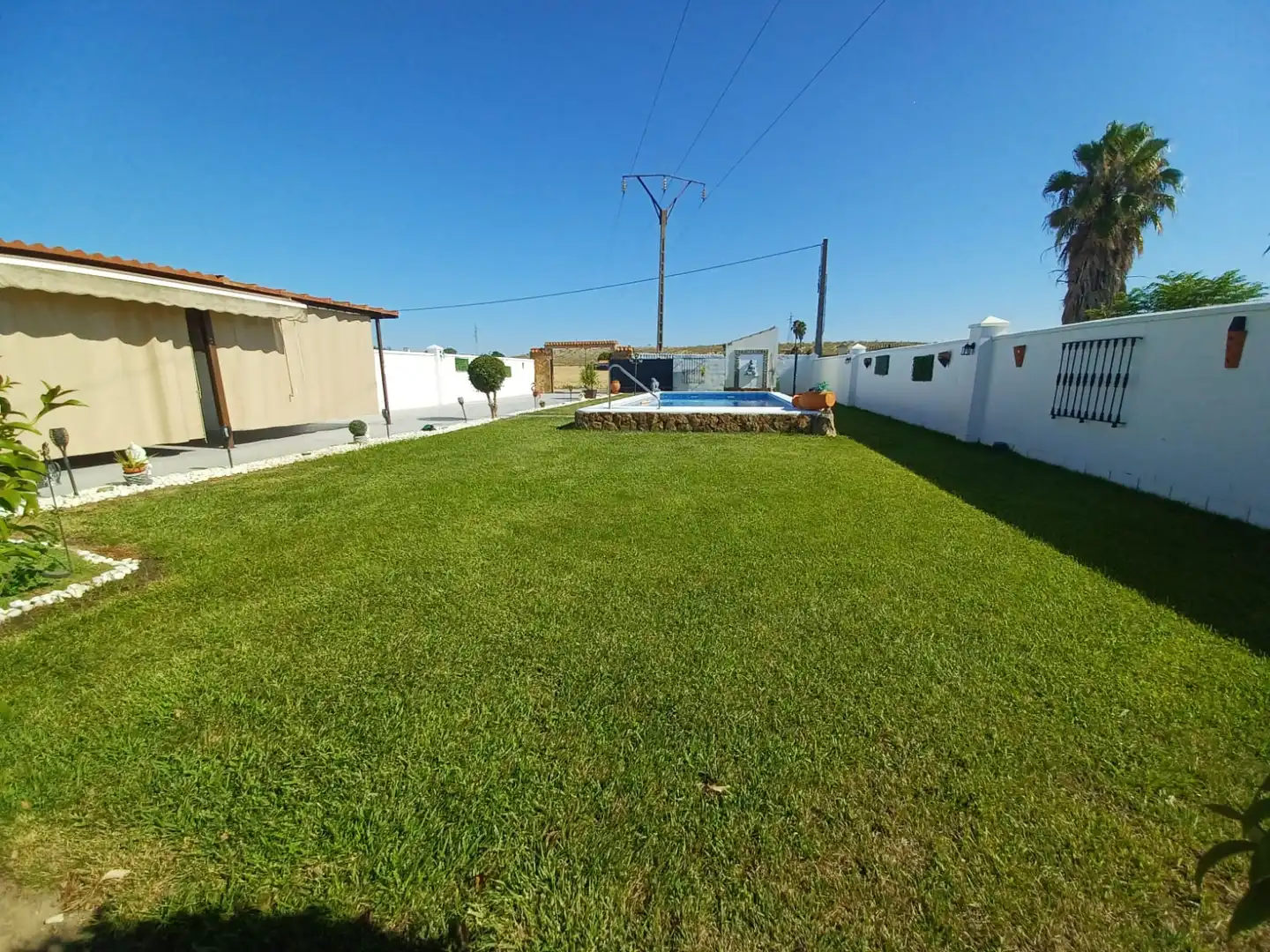 Piscina de Casa o xalet en venda en Villanueva de la Serena amb Aire condicionat, Jardí privat i Traster