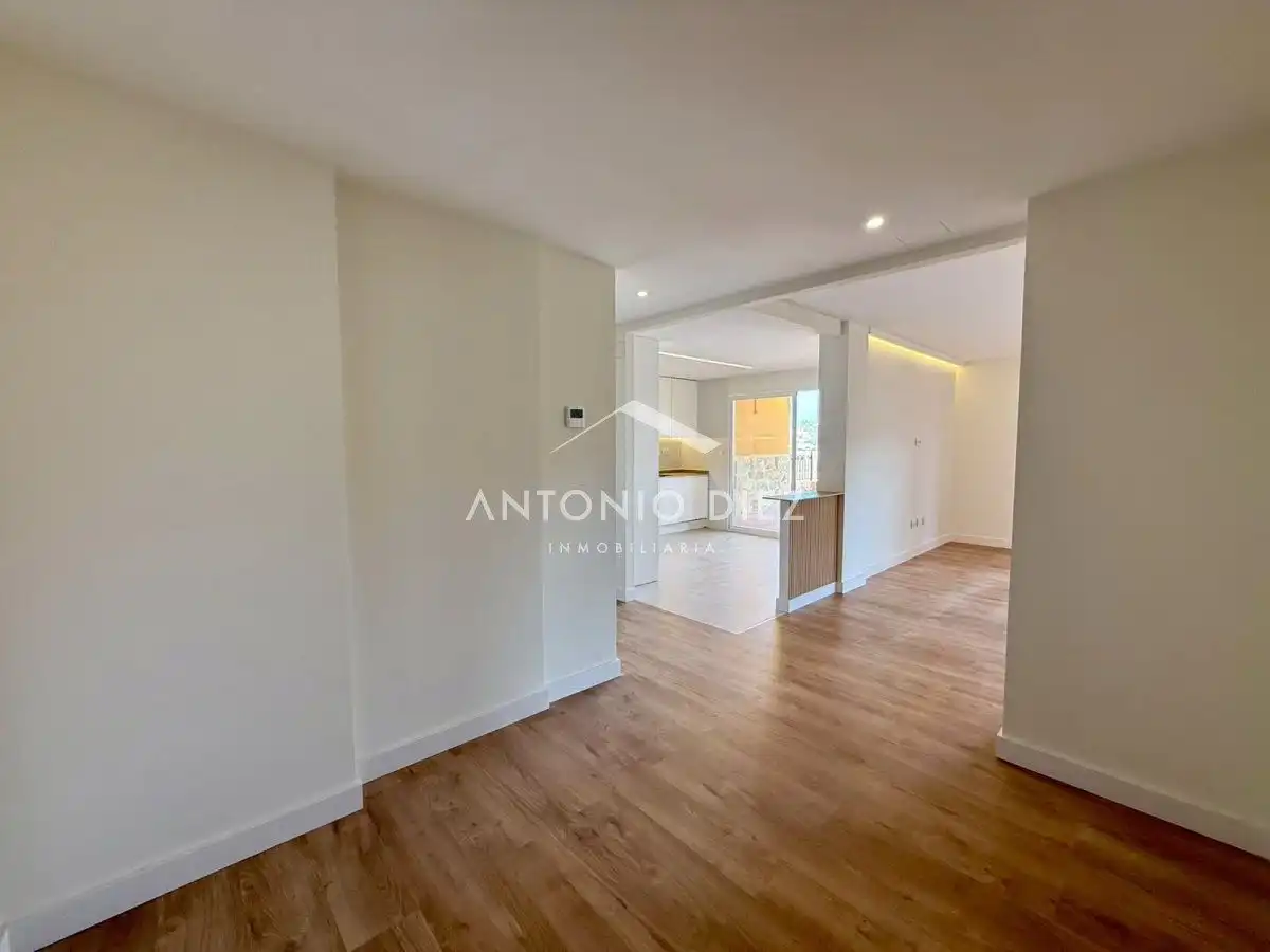 Sala d'estar de Àtic en venda en Aspe amb Aire condicionat, Terrassa i Traster