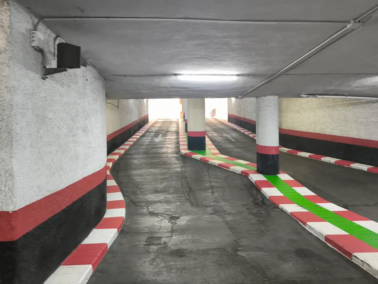 Parking de Trastero de alquiler en Madrid con Alarma