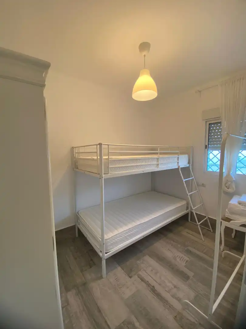 Habitación de Casa o chalet de alquiler en Chiclana de la Frontera con Aire acondicionado, Jardín privado y Terraza