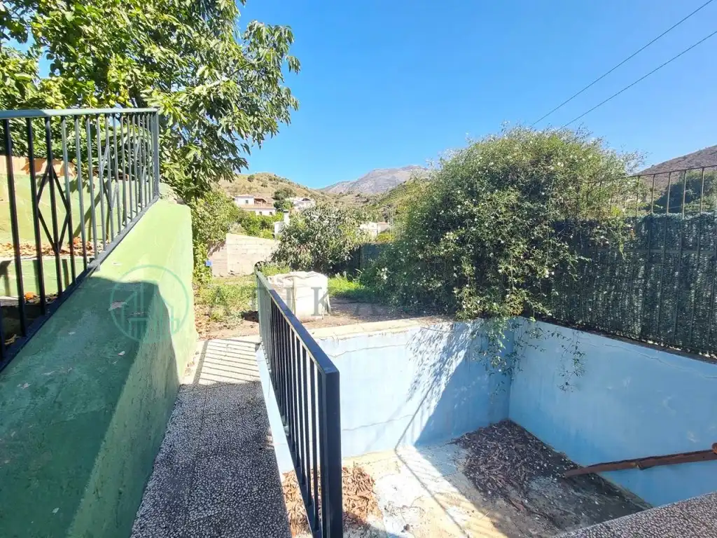 Vista exterior de Casa o chalet en venta en Canillas de Aceituno con Aire acondicionado, Jardín privado y Terraza