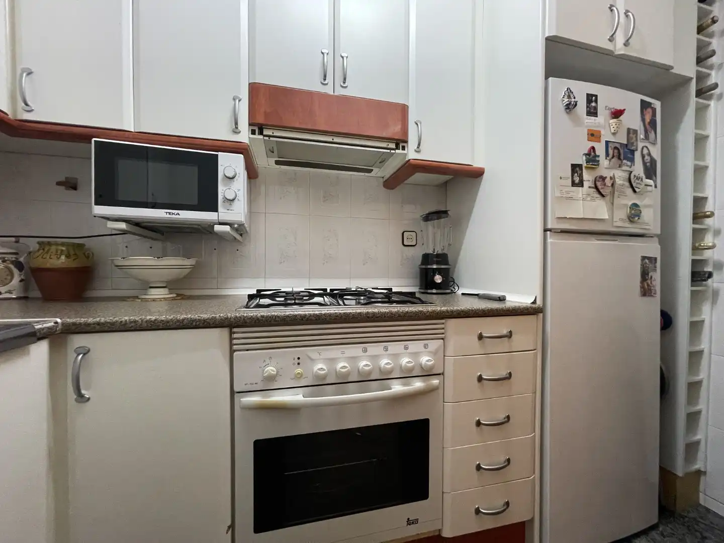 Küche von Wohnung zum Verkauf in Castelldefels mit Klimaanlage und Balkon