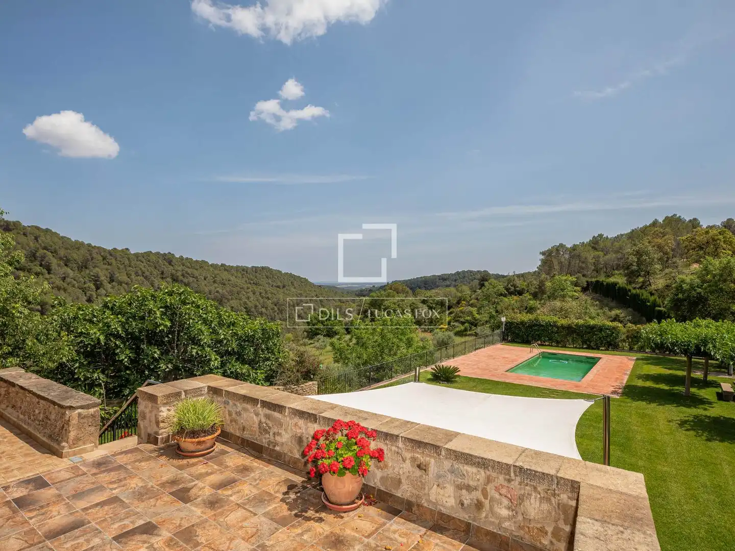 Jardí de Finca rústica en venda en Lladó amb Aire condicionat, Calefacció i Jardí privat