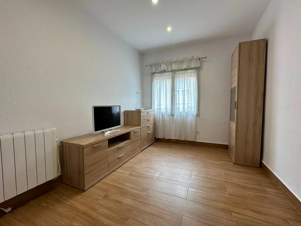 Habitación de Piso en venta en Gijón  con Calefacción y Horno