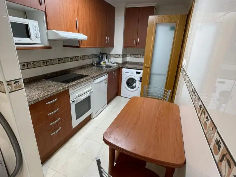Wohnung mit Aufzug zur Miete in Avda Galicia 26, imagen 4