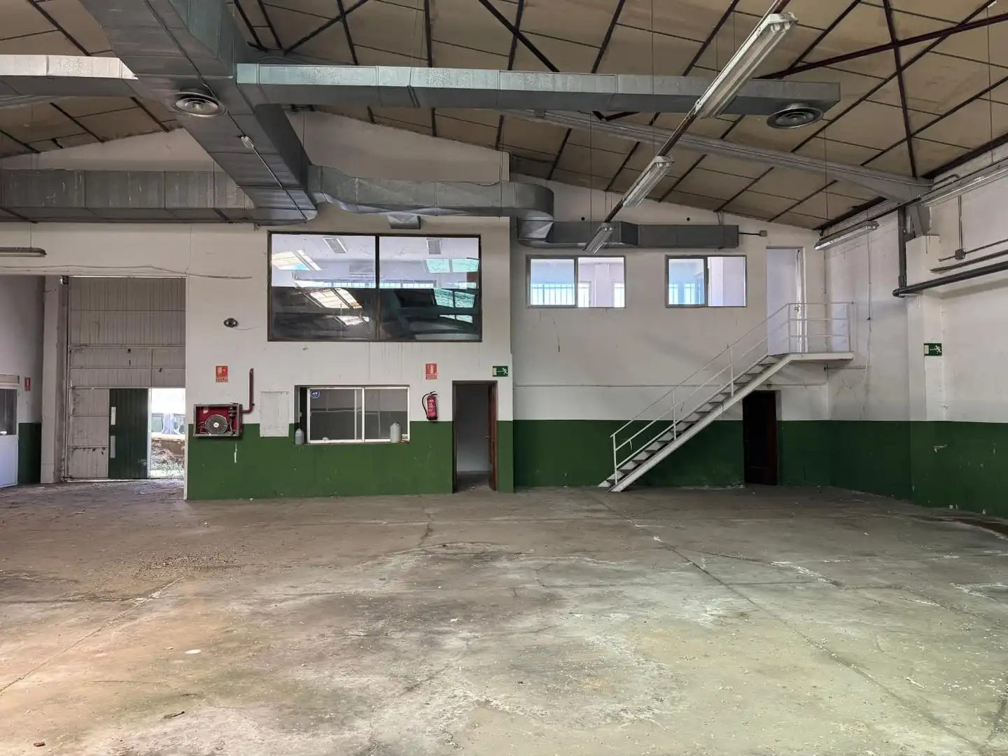 Nave industrial en venta en Algete