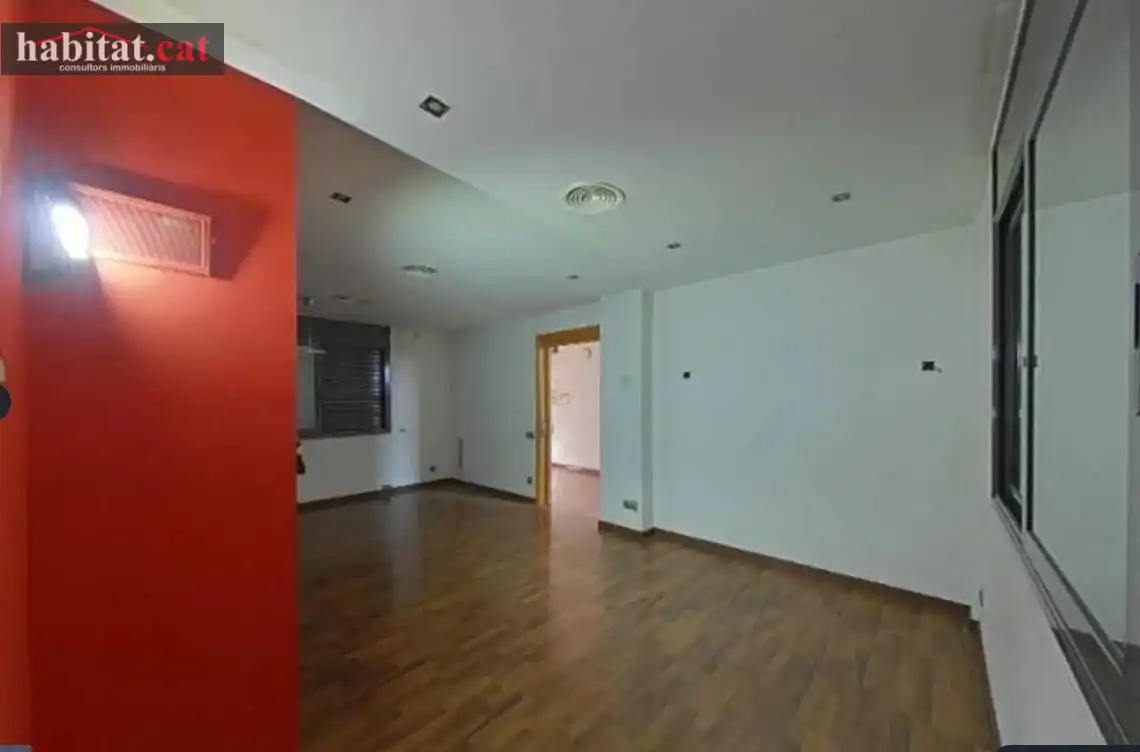 Casa o chalet en venta en Vilanova i la Geltrú con Piscina y Balcón