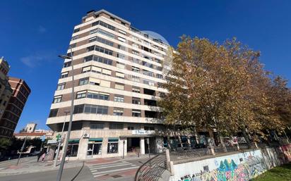 Vista exterior de Pis en venda en Burgos Capital amb Calefacció i Terrassa