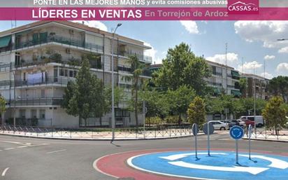 Vista exterior de Pis en venda en Torrejón de Ardoz amb Terrassa