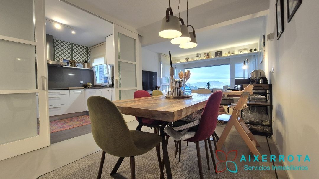 Flat for sale in Usategui, Algorta