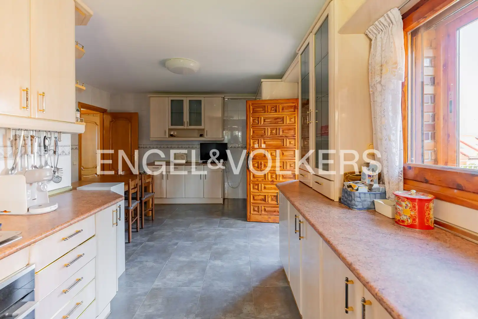 Kitchen of Houses for sale in Tres Cantos  with Heating, Private garden and Terrace