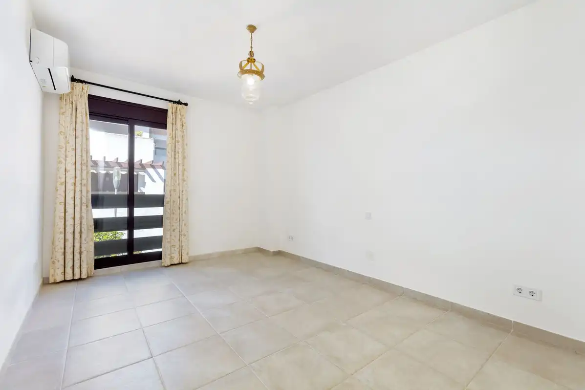 Piso en venta en Marbella con Aire acondicionado, Jardín privado y Parquet