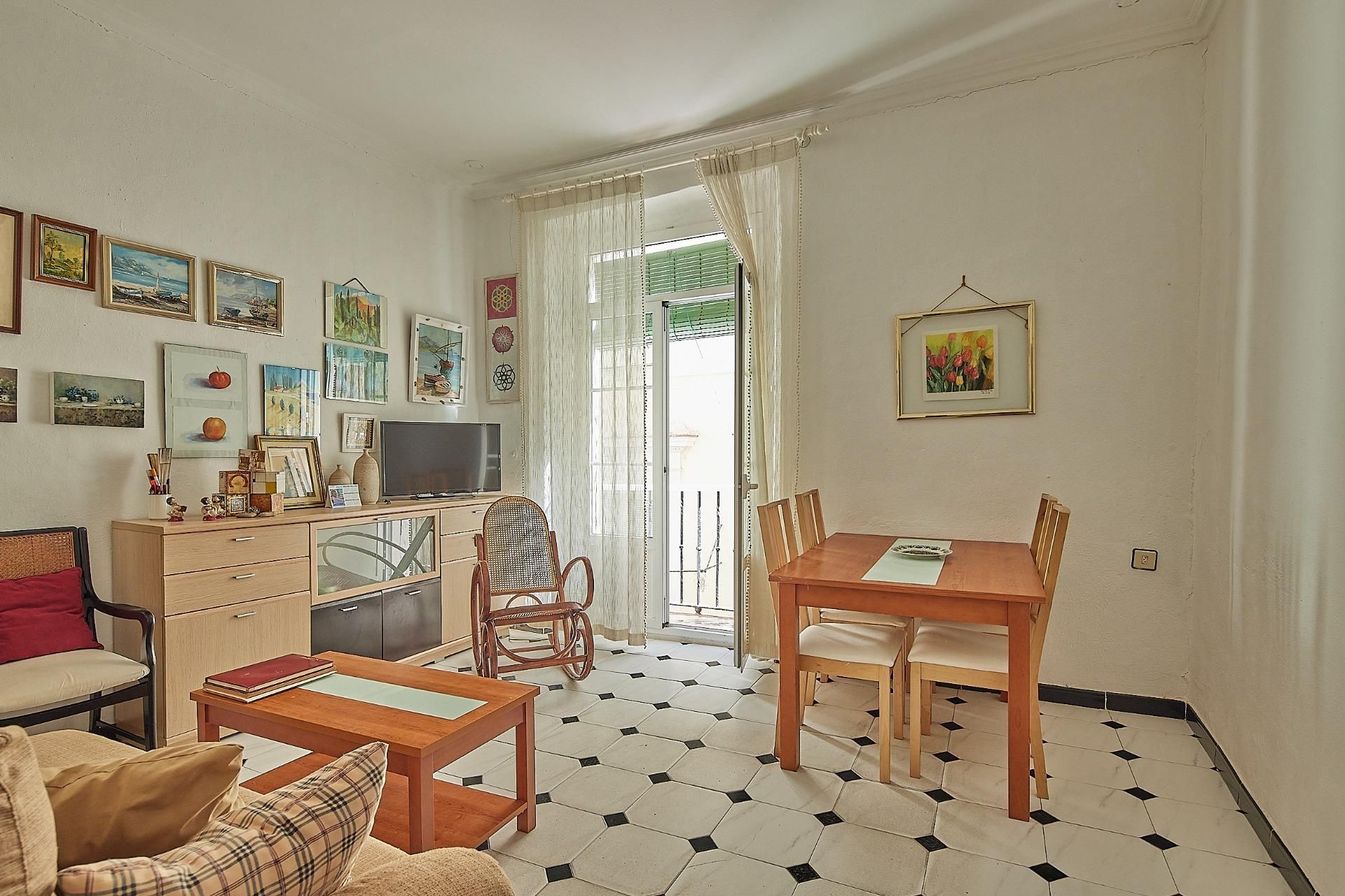 Sala de estar de Piso en venta en  Cádiz Capital con Balcón