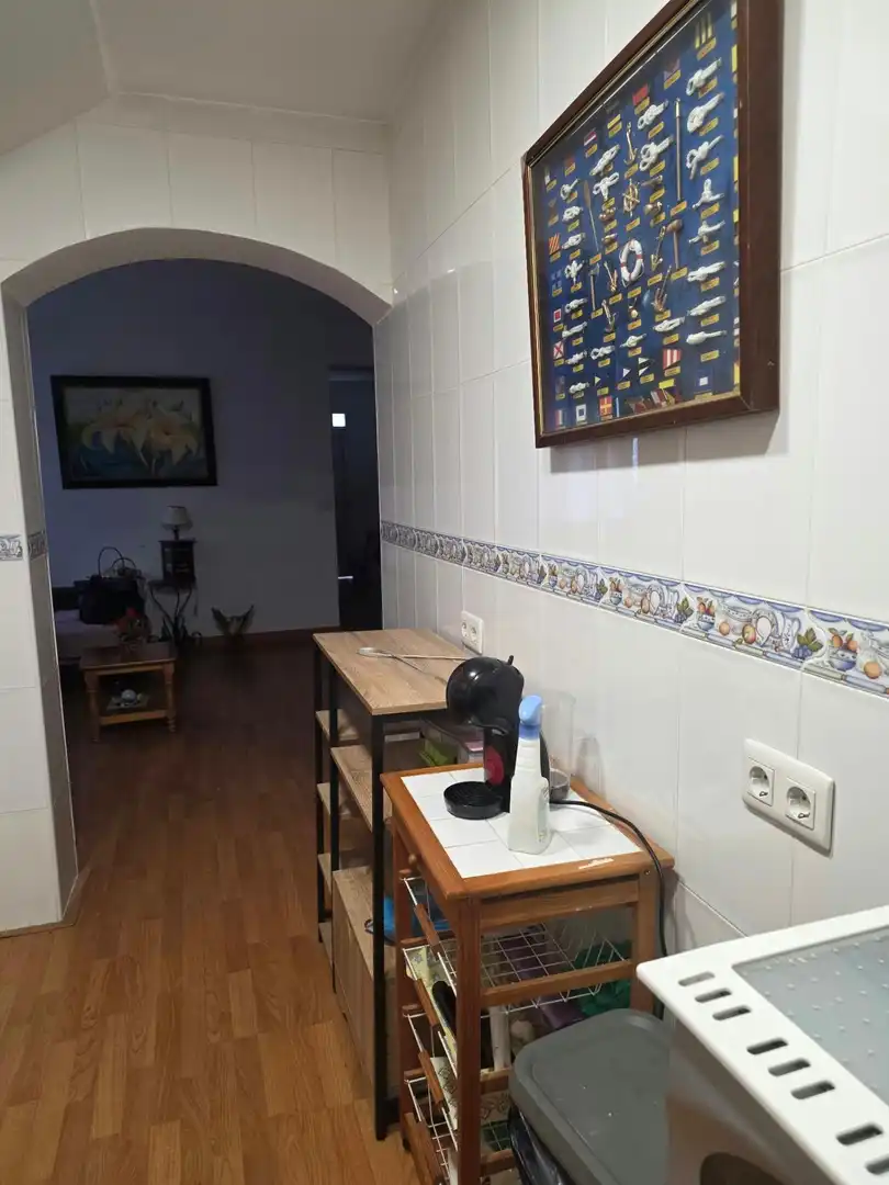 Cuina de Pis de lloguer en Los Alcázares amb Aire condicionat, Terrassa i Moblat