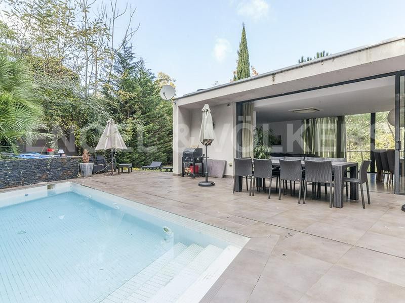 Terrace of House or chalet for sale in Sant Cugat del Vallès  with Heating, Private garden and Parquet flooring