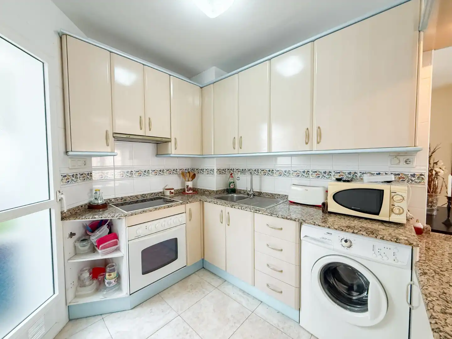 Cocina de Apartamento en venta en Águilas con Aire acondicionado, Terraza y Amueblado