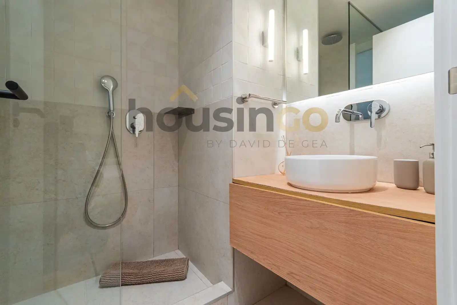 Badezimmer von Wohnung zum Verkauf in Madrid mit Klimaanlage, Heizung und Parkett