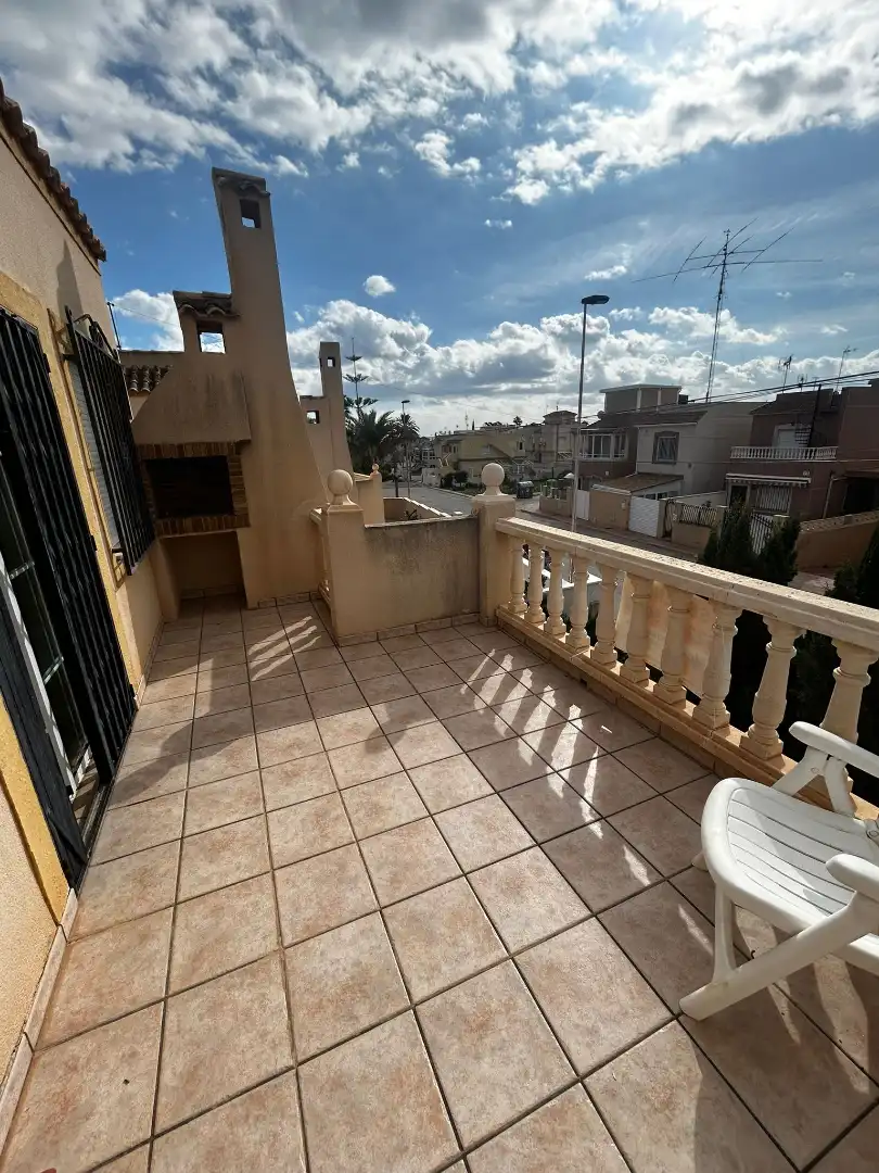 Terraza de Casa o chalet en venta en Torrevieja con Jardín privado, Terraza y Piscina