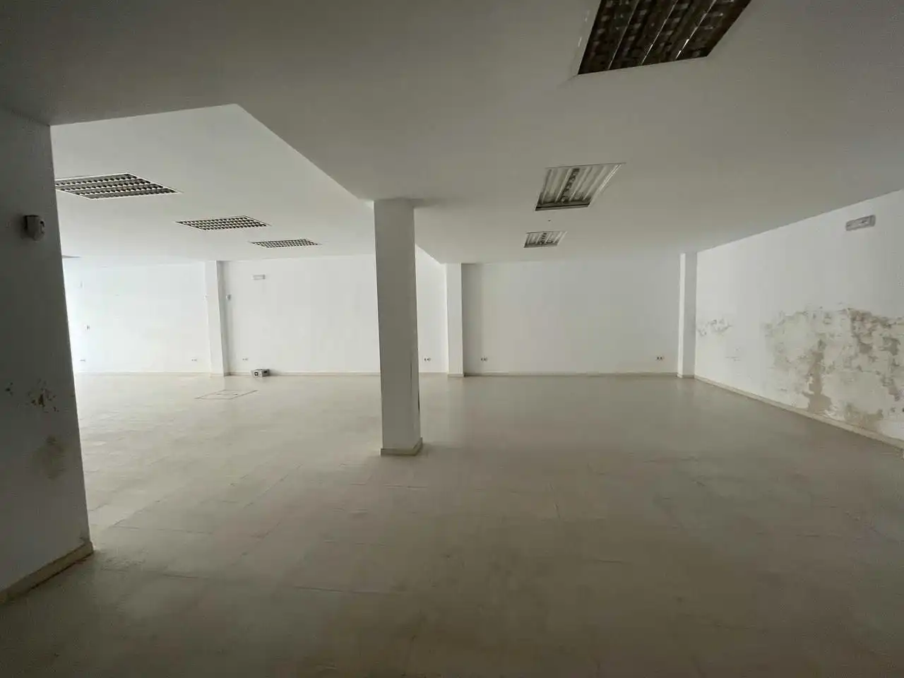 Local comercial en venta en Avenida Primero de Mayo 141, imagen 15