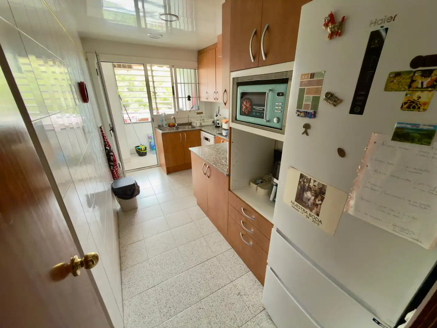 Küche von Wohnung zum Verkauf in Sant Boi de Llobregat mit Balkon