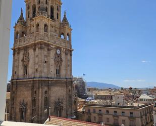 Vista exterior de Àtic de lloguer en  Murcia Capital amb Aire condicionat