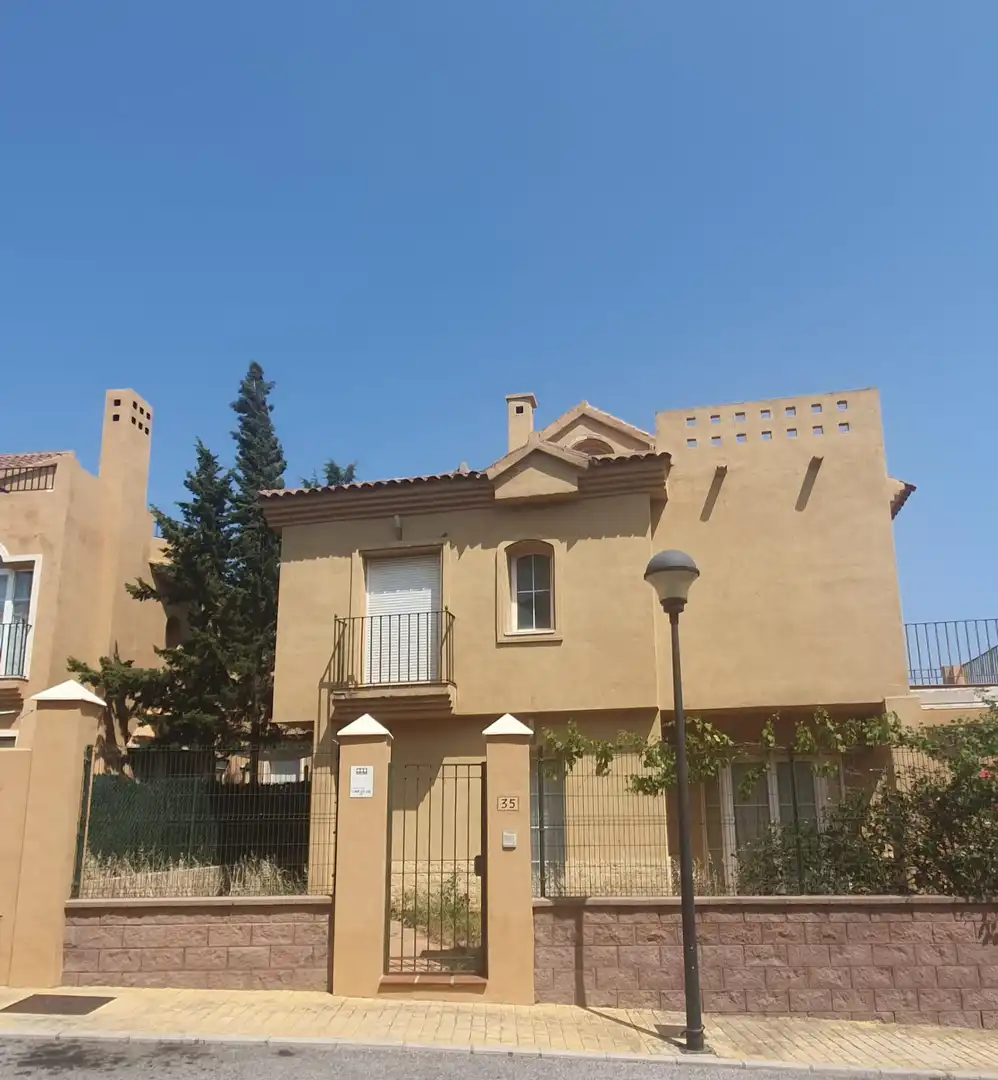 Casa con terraza en venta en Calle Calle Orfebres de Riviera