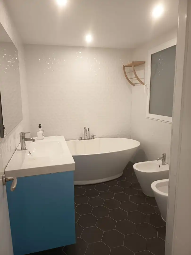 Badezimmer von Erdgeschoss zur Miete in Catarroja