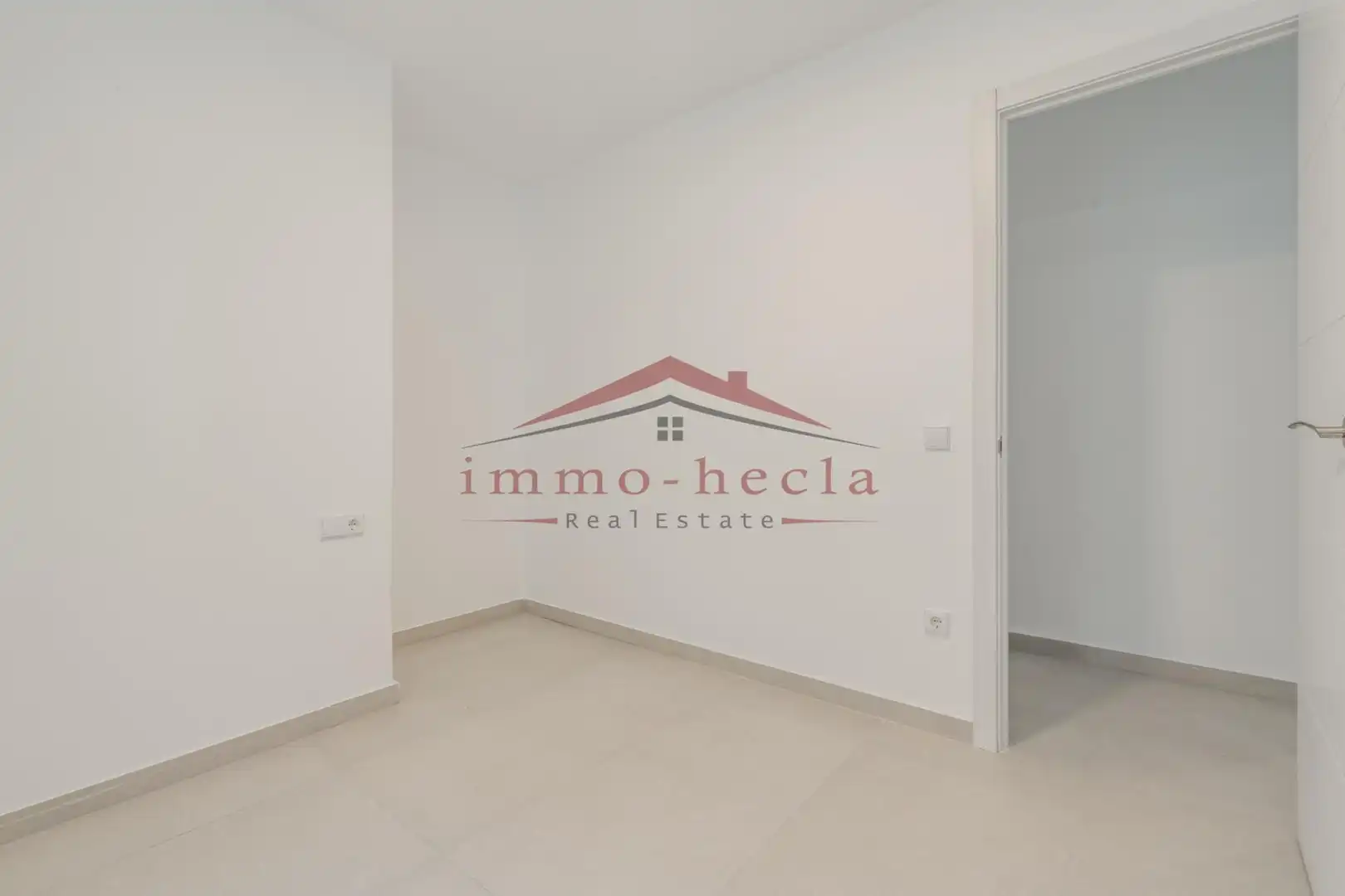 Dormitori de Pis en venda en Igualada amb Calefacció, Terrassa i Forn
