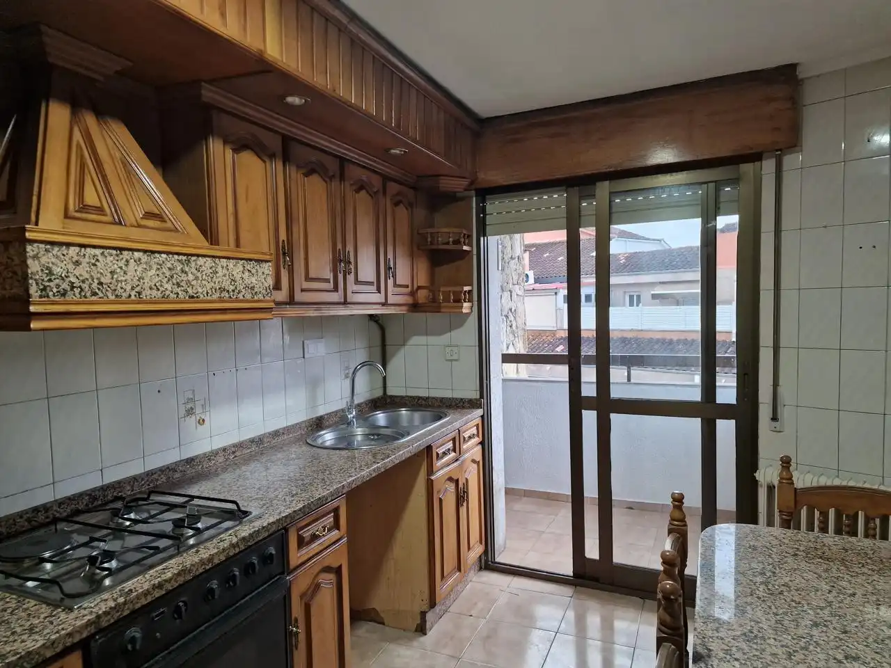 Küche von Wohnung zum Verkauf in Ourense Capital  mit Heizung