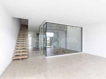 Ground floor with pool to rent in Avenida de Luis García Cereceda
